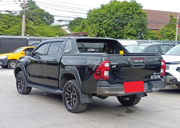 Used 12
                    TOYOTA
                     for Sale Image