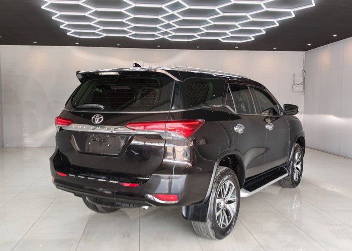 Used 9
                    TOYOTA
                     for Sale Image