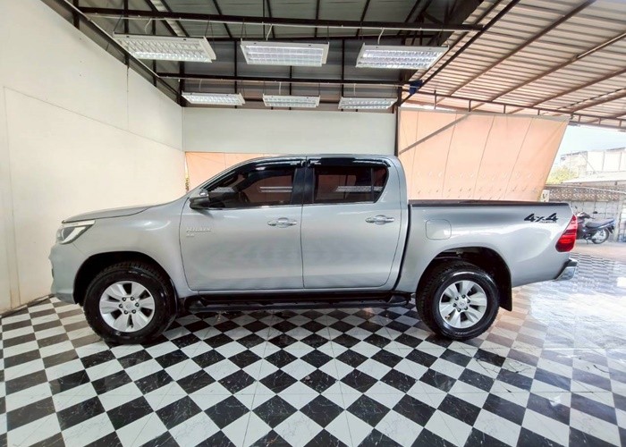 Used 4
                    TOYOTA
                     for Sale Image