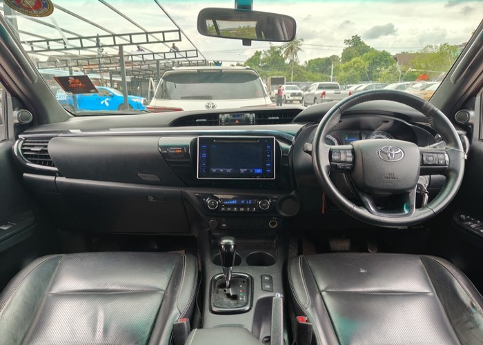 Used 8
                    TOYOTA
                     for Sale Image