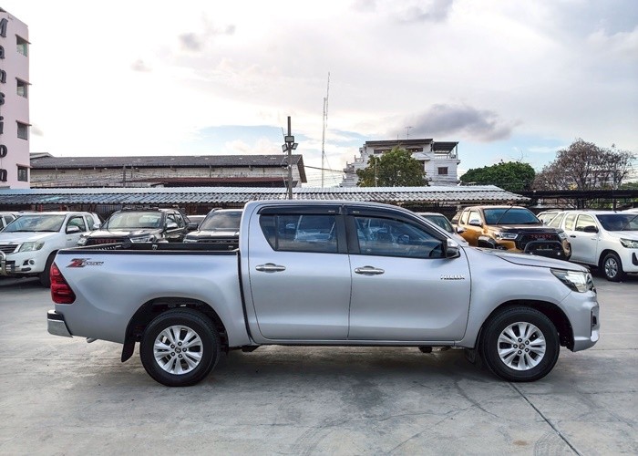 Used 7
                    TOYOTA
                     for Sale Image