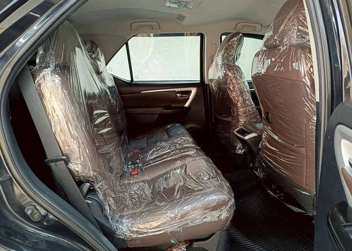 Used 5
                    TOYOTA
                     for Sale Image