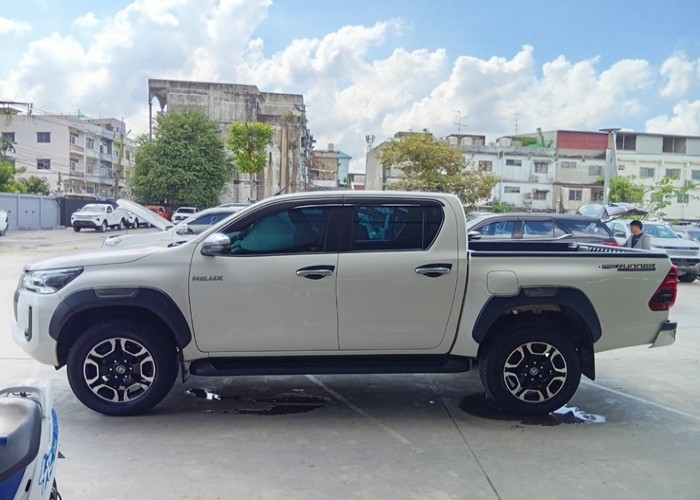 Used 6
                    TOYOTA
                     for Sale Image