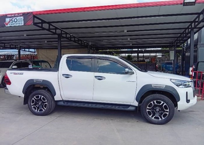 Used 6
                    TOYOTA
                     for Sale Image