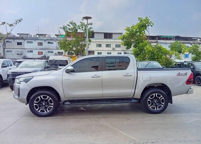 Used 4
                    TOYOTA
                     for Sale Image