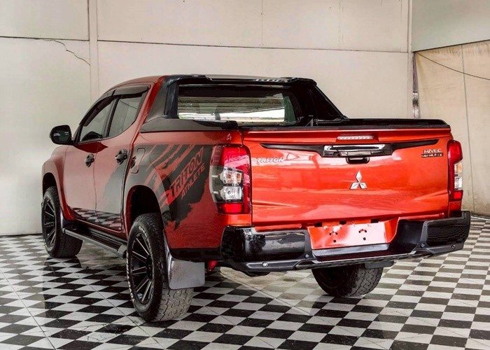 Used 1
                    MITSUBISHI
                     for Sale Image