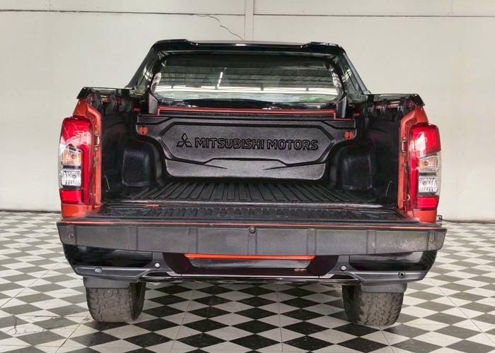 Used 1
                    MITSUBISHI
                     for Sale Image