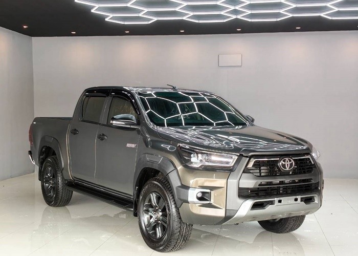 Used 10
                    TOYOTA
                     for Sale Image