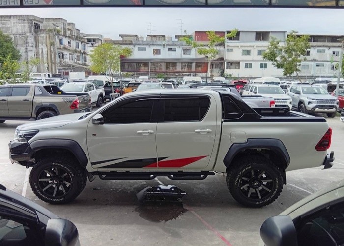 Used 8
                    TOYOTA
                     for Sale Image
