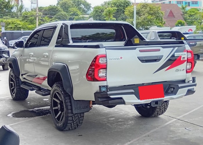 Used 8
                    TOYOTA
                     for Sale Image