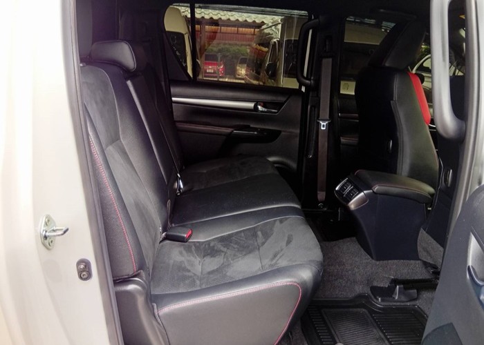 Used 8
                    TOYOTA
                     for Sale Image