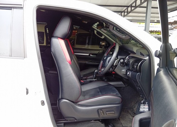Used 8
                    TOYOTA
                     for Sale Image