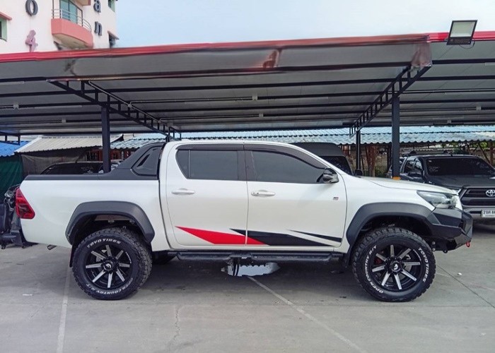 Used 8
                    TOYOTA
                     for Sale Image