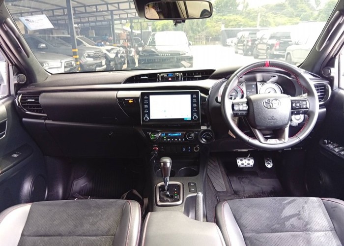 Used 8
                    TOYOTA
                     for Sale Image