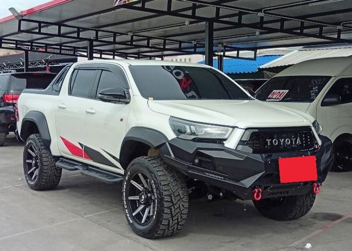 Used 8
                    TOYOTA
                     for Sale Image