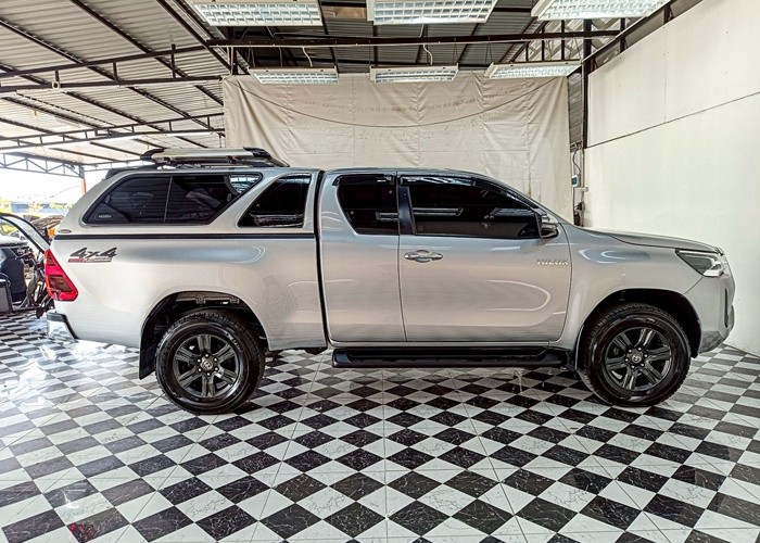 Used 10
                    TOYOTA
                     for Sale Image