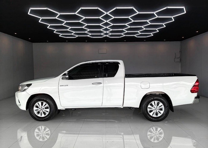 Used 5
                    TOYOTA
                     for Sale Image