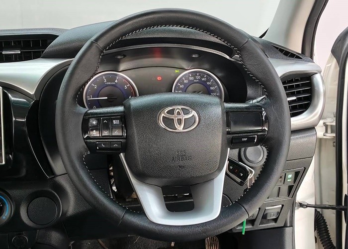 Used 5
                    TOYOTA
                     for Sale Image