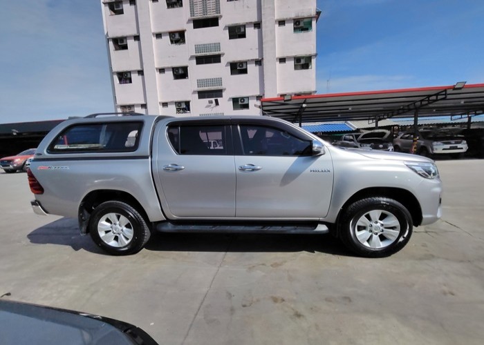 Used 6
                    TOYOTA
                     for Sale Image