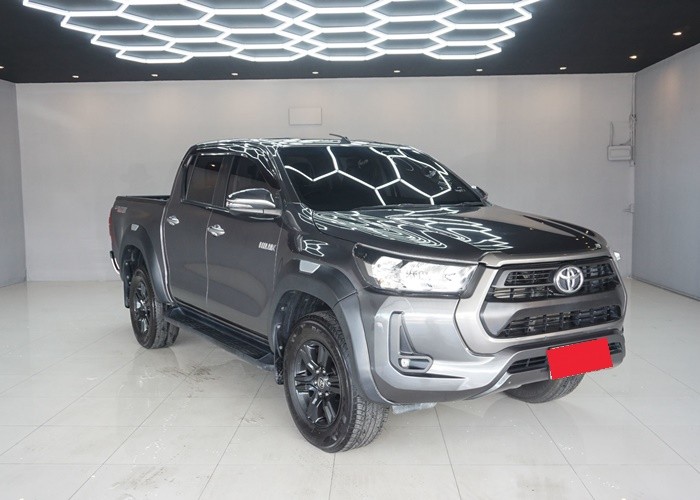 Used 5
                    TOYOTA
                     for Sale Image