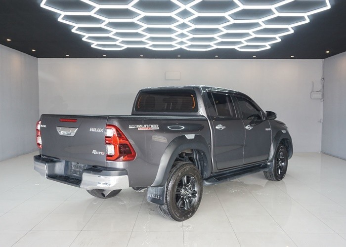 Used 5
                    TOYOTA
                     for Sale Image