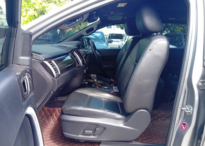 Used 8
                    FORD
                     for Sale Image