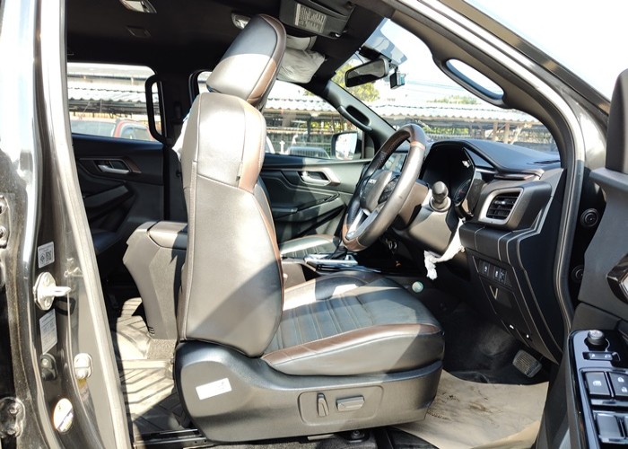 Used 11
                    ISUZU
                     for Sale Image