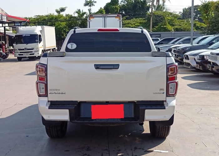 Used 10
                    ISUZU
                     for Sale Image