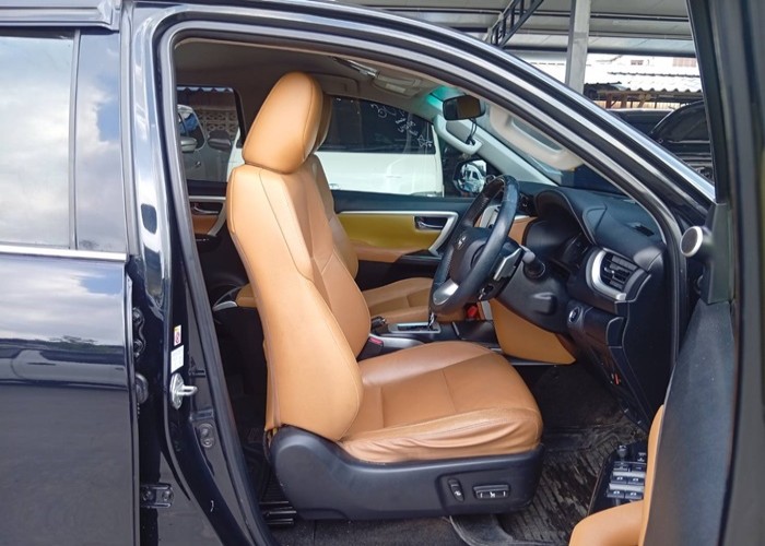 Used 6
                    TOYOTA
                     for Sale Image