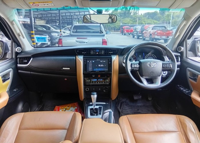 Used 6
                    TOYOTA
                     for Sale Image