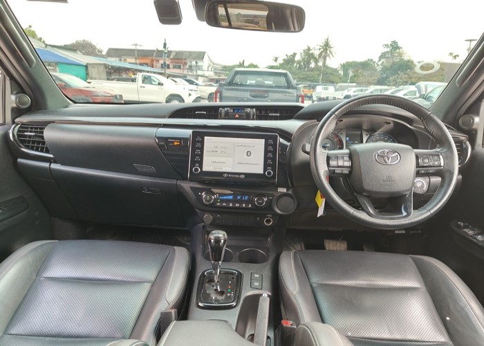 Used 12
                    TOYOTA
                     for Sale Image