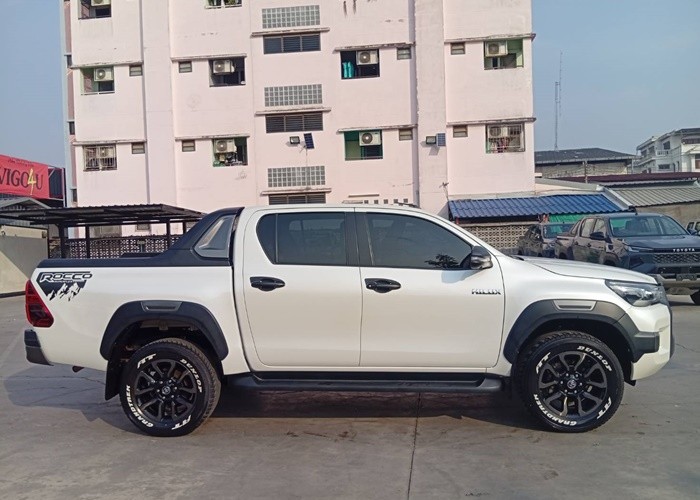 Used 3
                    TOYOTA
                     for Sale Image