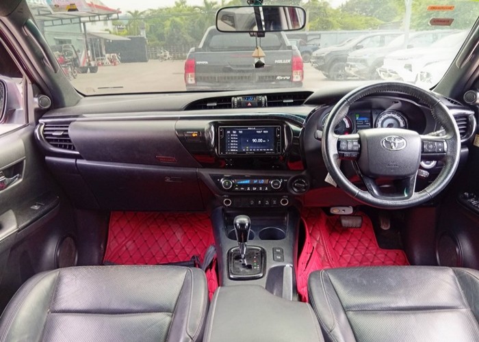 Used 7
                    TOYOTA
                     for Sale Image