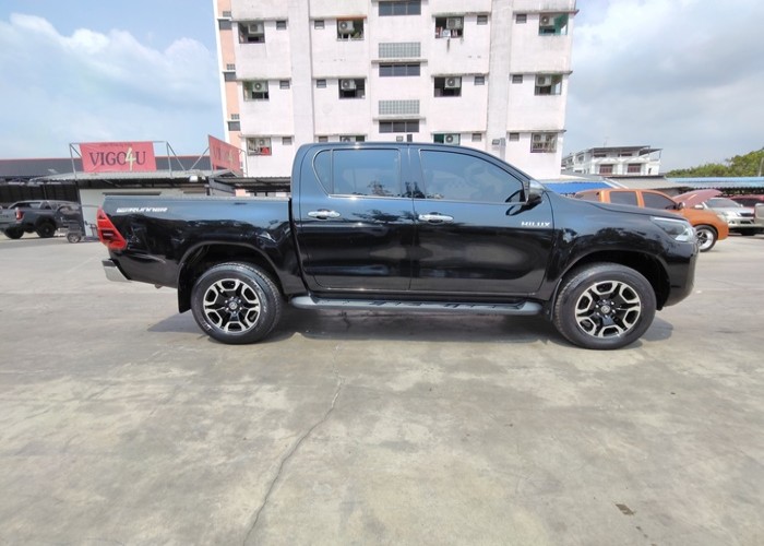 Used 12
                    TOYOTA
                     for Sale Image