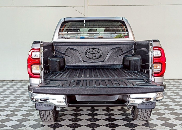 Used 12
                    TOYOTA
                     for Sale Image