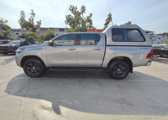 Used 12
                    TOYOTA
                     for Sale Image