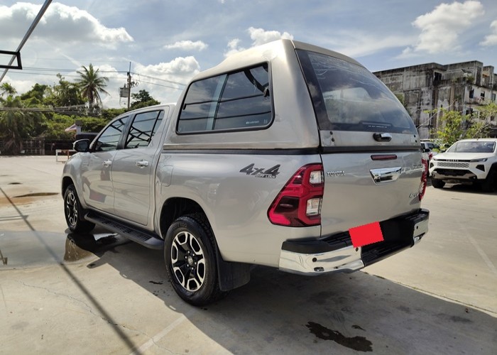 Used 12
                    TOYOTA
                     for Sale Image