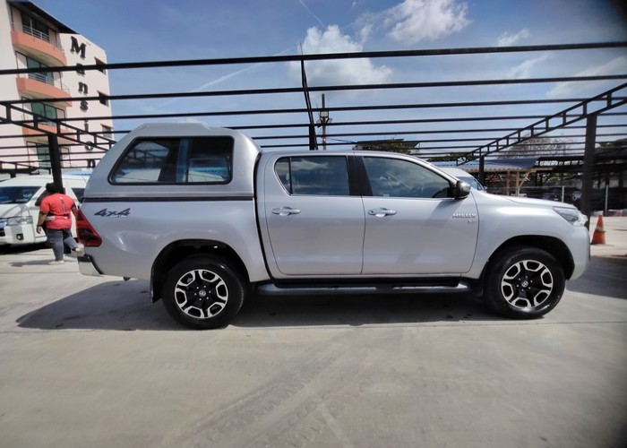 Used 12
                    TOYOTA
                     for Sale Image