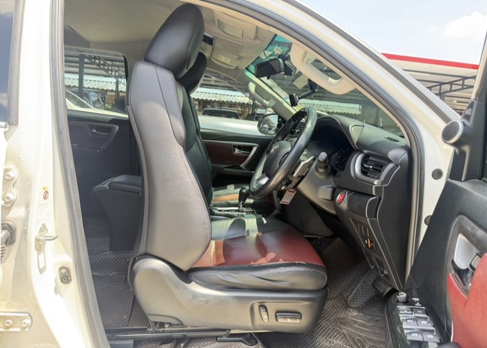 Used 1
                    TOYOTA
                     for Sale Image