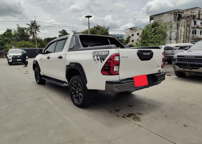 Used 8
                    TOYOTA
                     for Sale Image