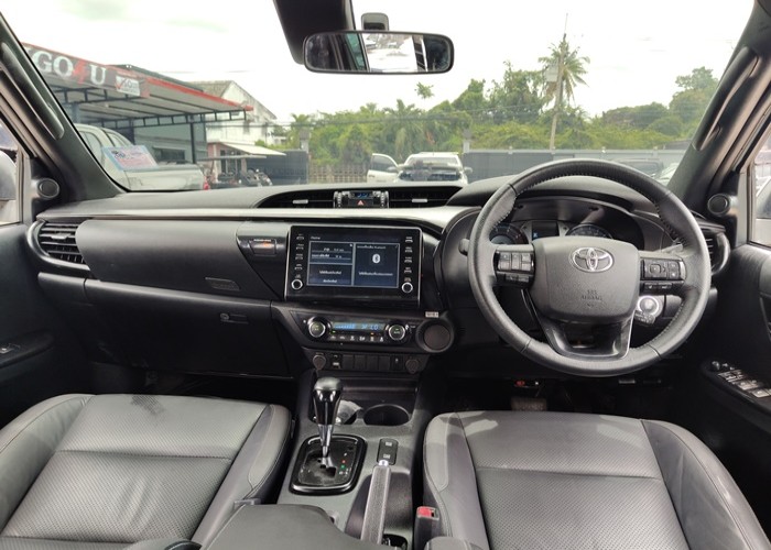 Used 8
                    TOYOTA
                     for Sale Image