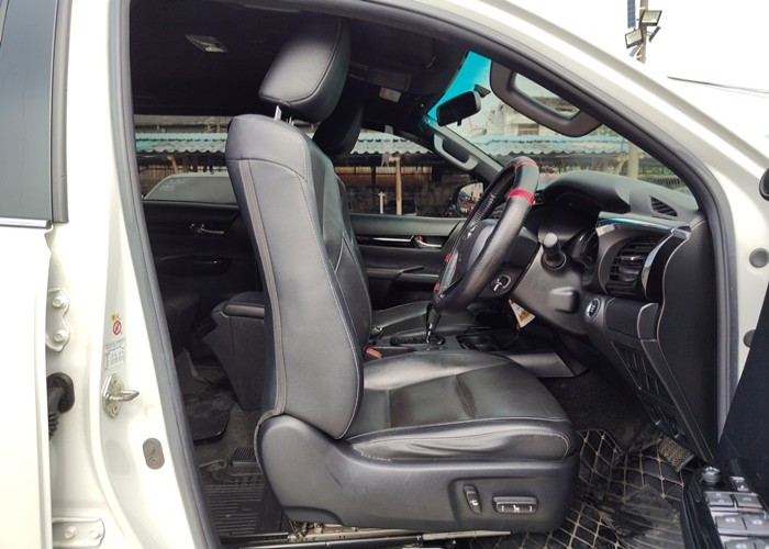 Used 5
                    TOYOTA
                     for Sale Image