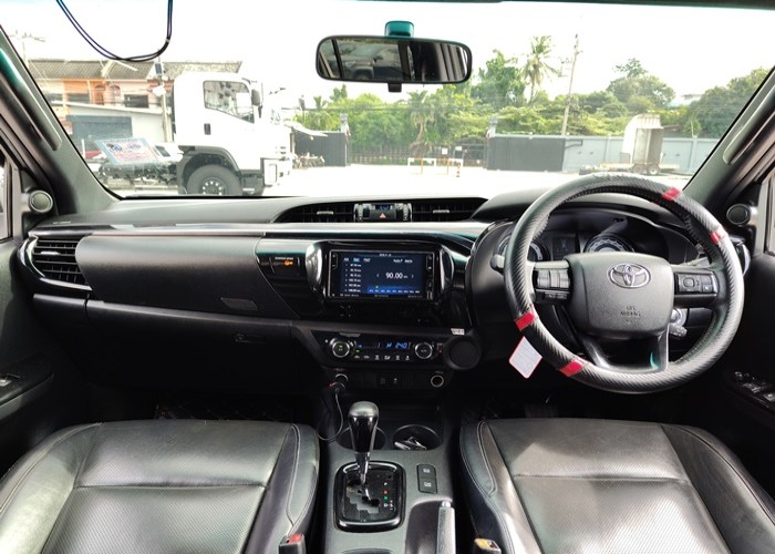 Used 5
                    TOYOTA
                     for Sale Image