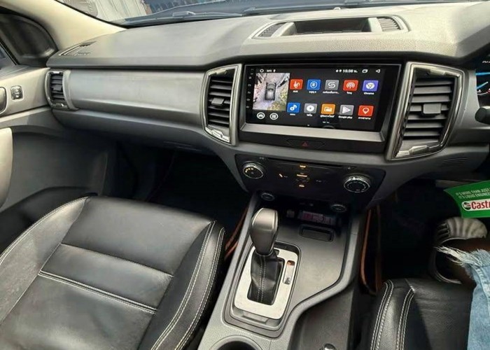 Used 8
                    FORD
                     for Sale Image