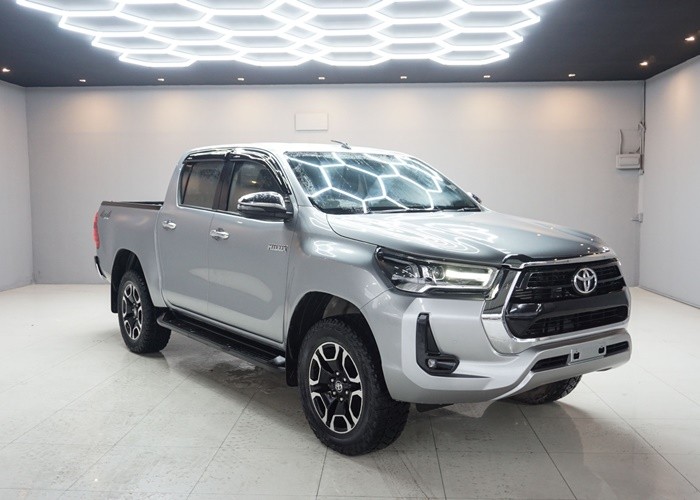 Used 5
                    TOYOTA
                     for Sale Image