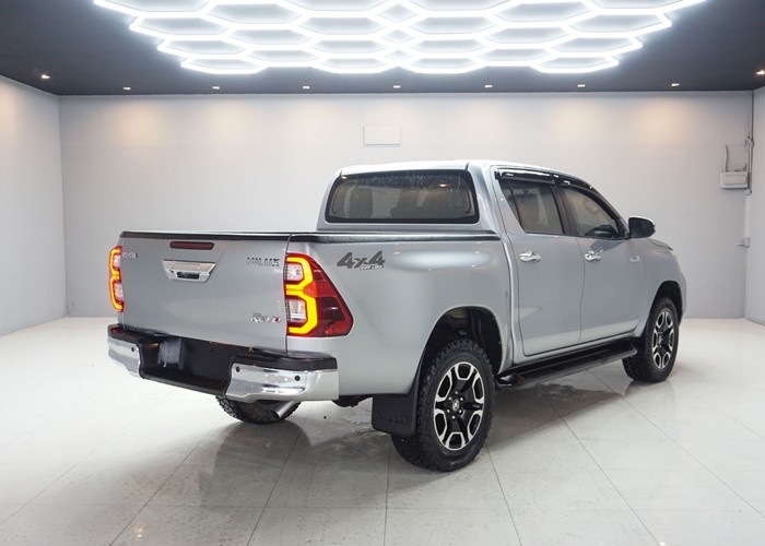 Used 5
                    TOYOTA
                     for Sale Image