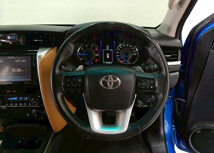 Used 9
                    TOYOTA
                     for Sale Image