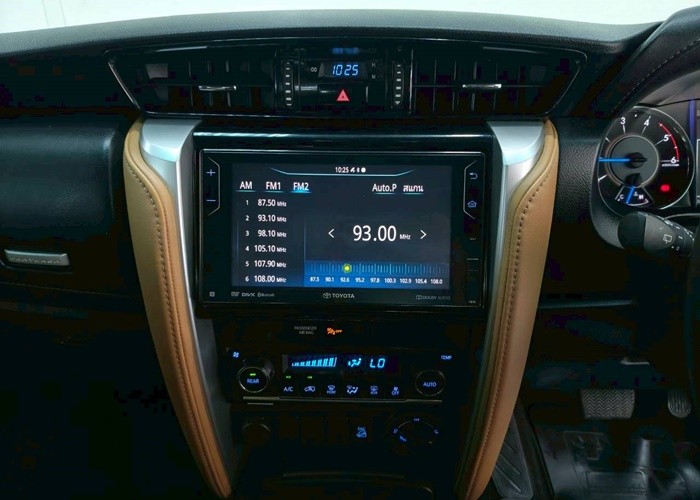 Used 9
                    TOYOTA
                     for Sale Image