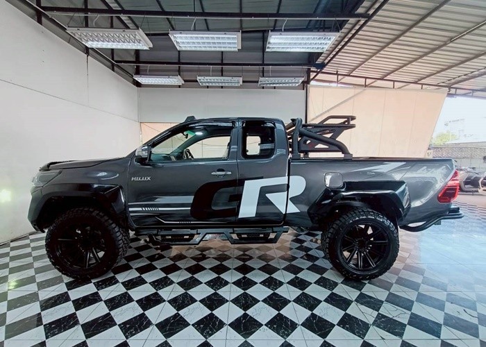 Used 7
                    TOYOTA
                     for Sale Image