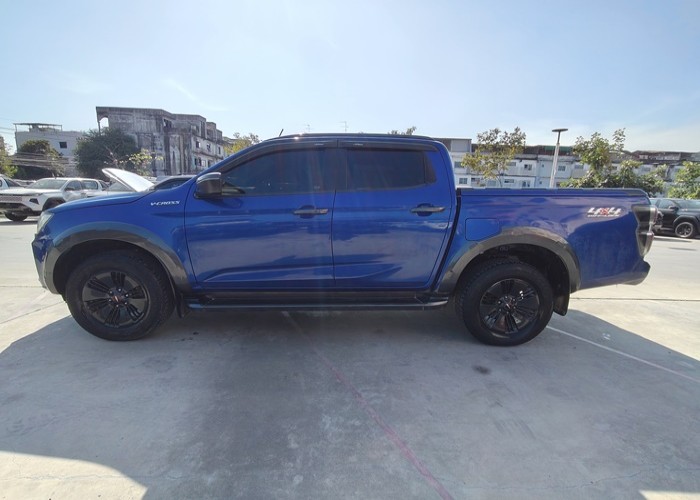 Used 5
                    ISUZU
                     for Sale Image